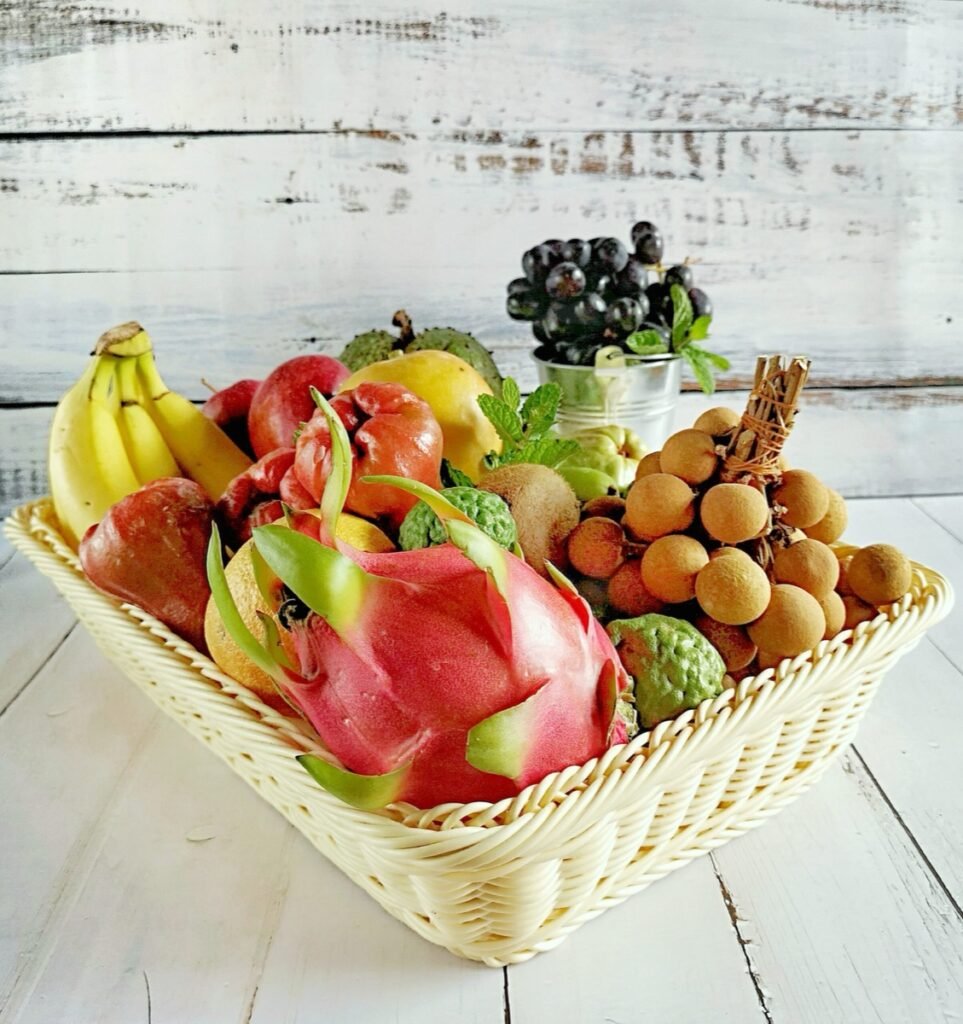 Cesto di frutta fresca selezionata